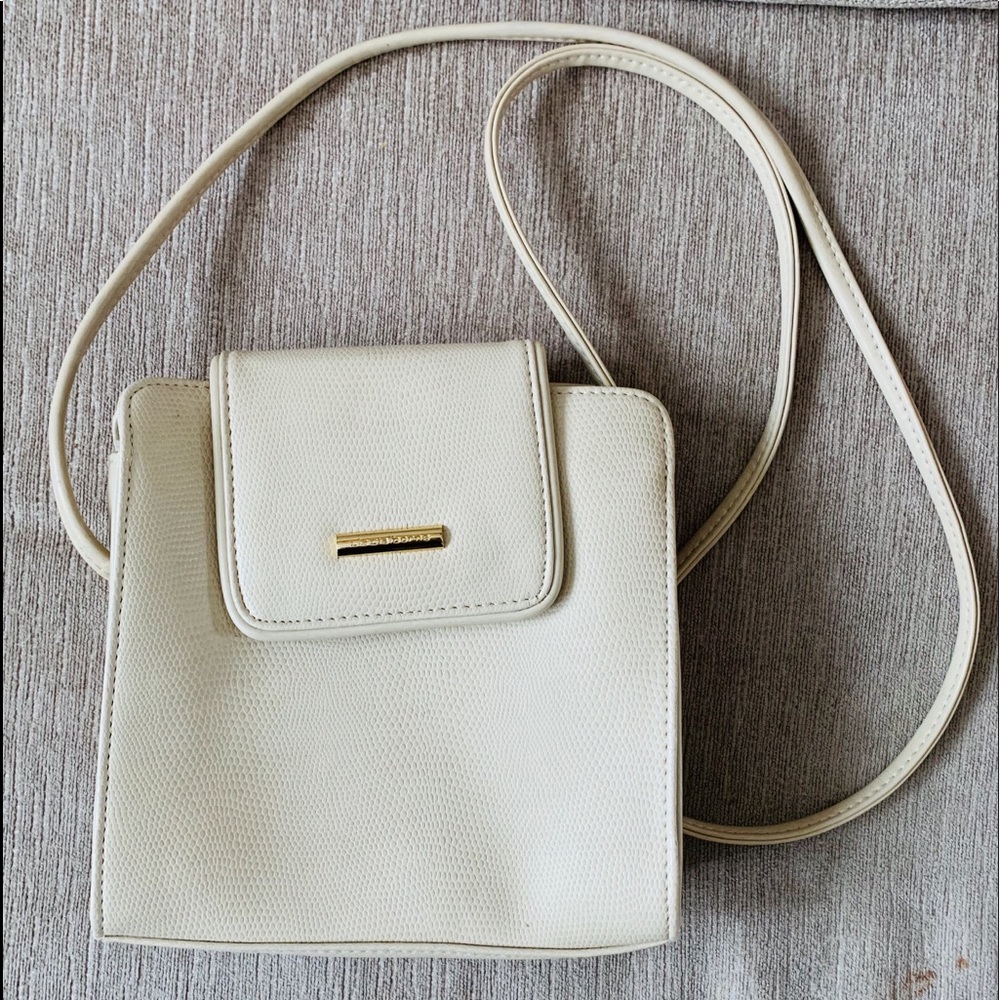 Liz Claiborne vintage ivory faux leather crossbody